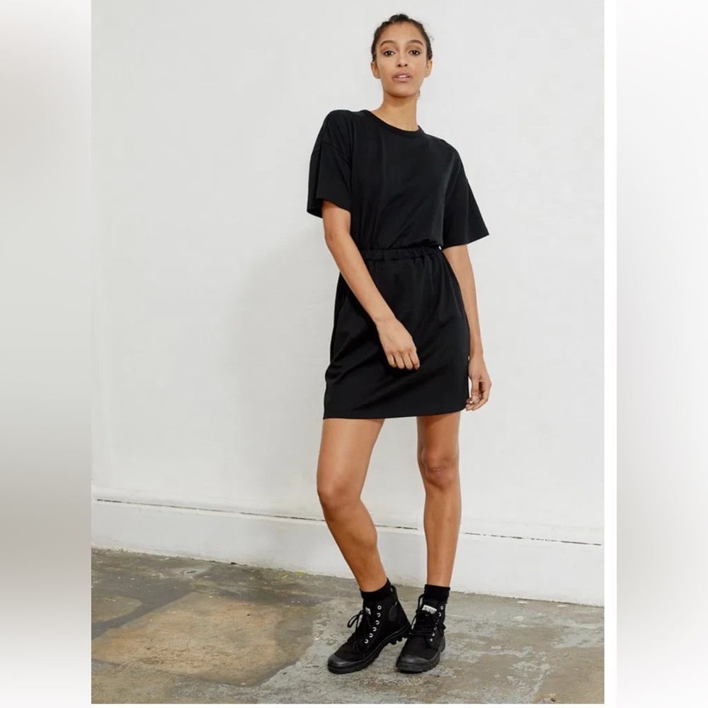Ninety Percent Open Back Black T-Shirt Dress NWT Size L Sustainable Minimalist